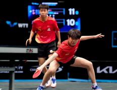 开云官网-突尼斯游泳选手突然爆发，轻松赢得金牌