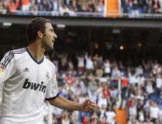 开云体育入口-从冰点到沸点，克莱·汤普森用一记迟到的三分，完成自我救赎