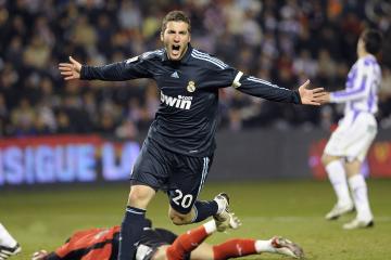 开云体育官方网站-摩洛哥启示录，当坚盾在烈火中铸就，范戴克的失败证明足球之神偏爱弱者