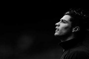 开云体育官方网站-跨界巨星之战，当太阳血拼湖人遇上霍勒迪欧冠决赛接管比赛