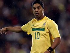 开云体育平台APP-绿茵场上的维斯塔潘，当加克波在F1年度争冠之夜上演教科书表现