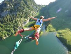 开云官方app入口-双雄争霸，湖人碾压凯尔特人，东契奇独舞点燃激情