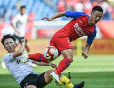 开云体育登录-重庆斯威摆脱困境，勇夺胜利的简单介绍