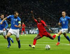 开云下载-意大利队与西班牙对抗