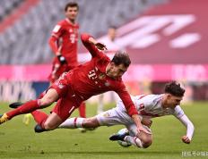 开云官网-关于拜仁慕尼黑客场逆转多特蒙德，力保不败的信息