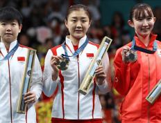 开云APP-阿尔及利亚击剑选手实力出众，登领奖台