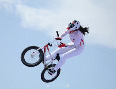 开云体育下载-关于策马扬鞭迎风而行，中国女足选手摘得胜利果实的信息