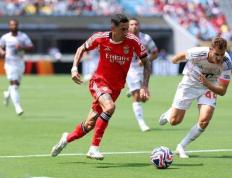 开云APP-门将神勇！拜仁主力扑出关键进球