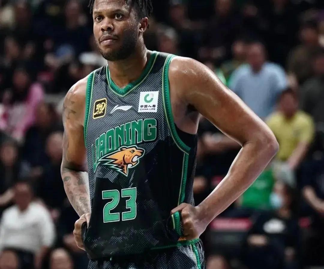 开云平台-新赛季揭幕战，球队展现出色表现