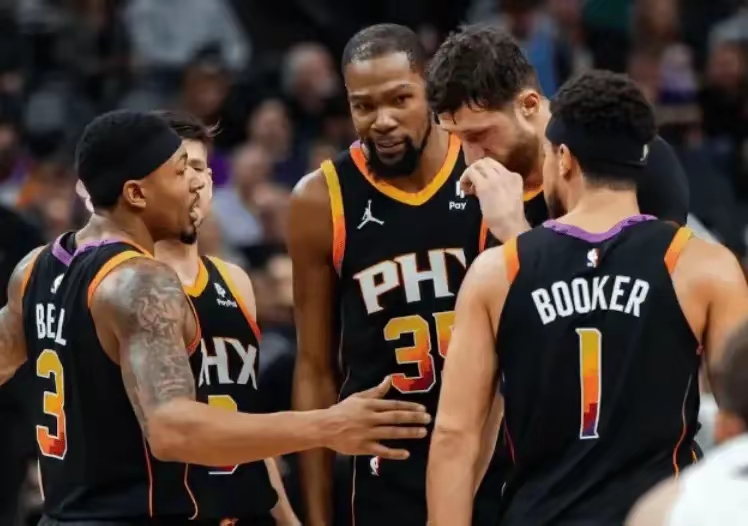 开云体育官网-老鹰队重焕生机，连胜引发球迷狂欢的简单介绍