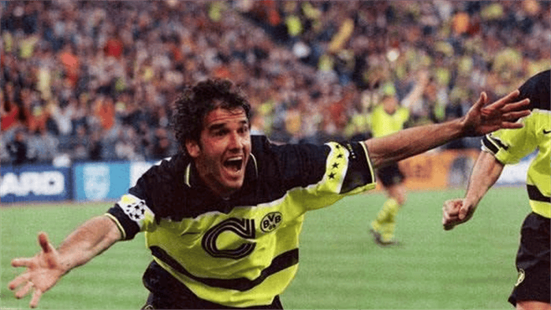 开云APP-尤文图斯无缘欧冠决赛,梅开二度未能晋级