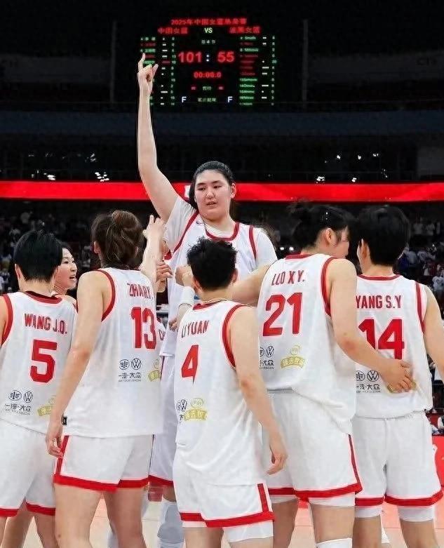 开云官方app入口-包含热火队开启季前热身赛,球队整体配合表现稳定的词条