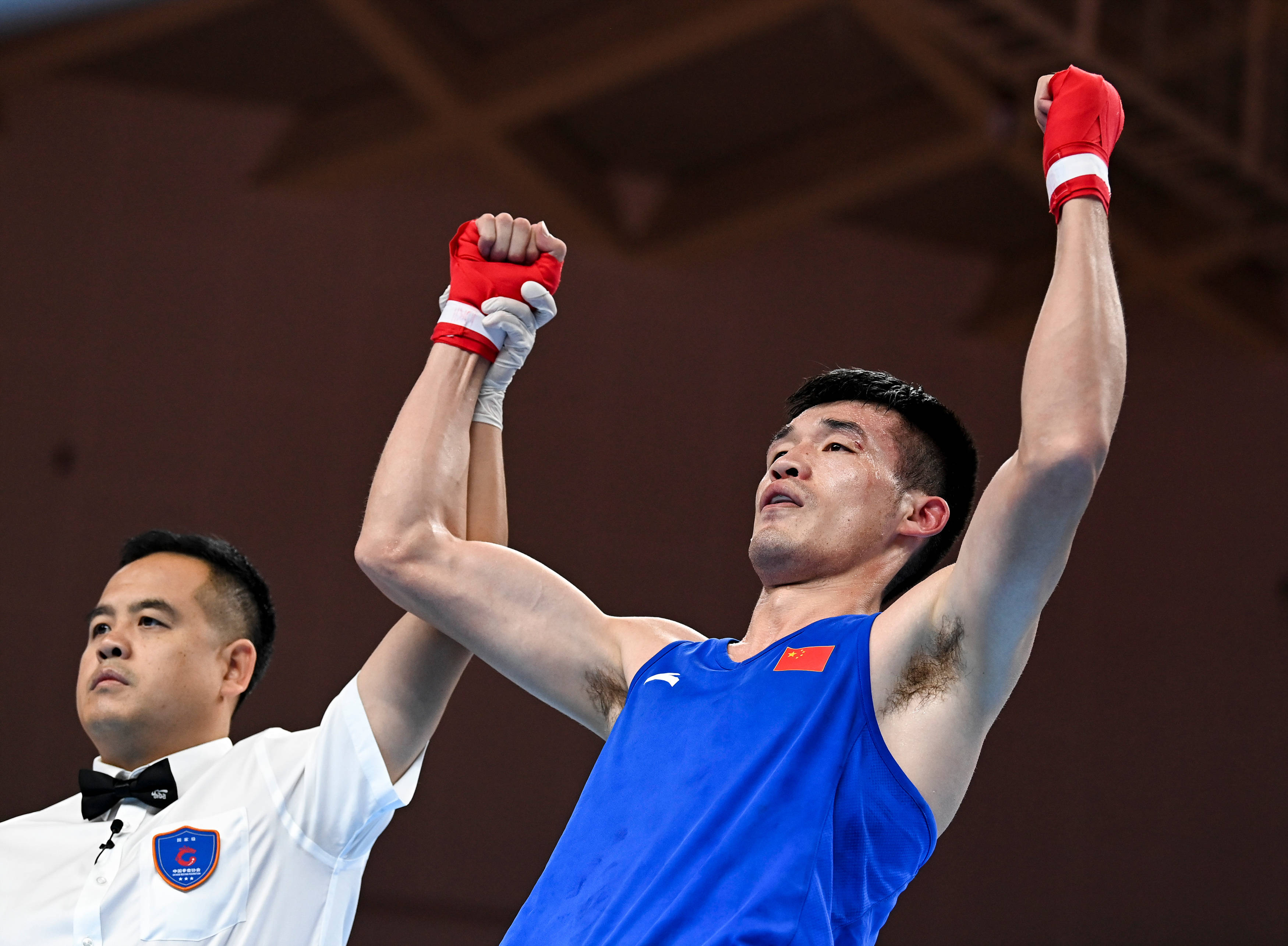 开云官方app入口-拳击比赛选手发挥英勇逆转胜利