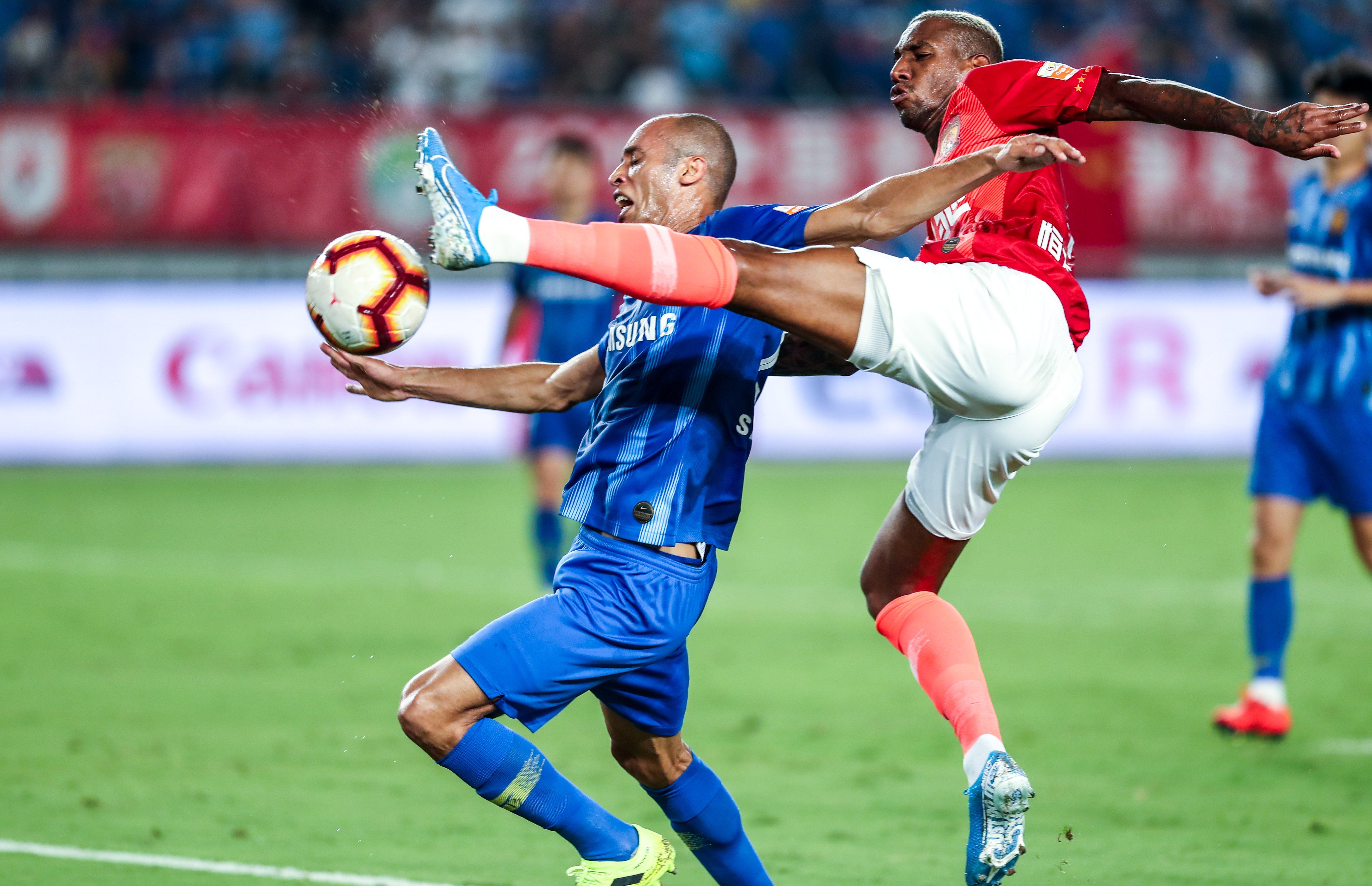 开云体育平台APP-包含江苏苏宁备战对阵广州恒大,双方实力对比备受关注的词条