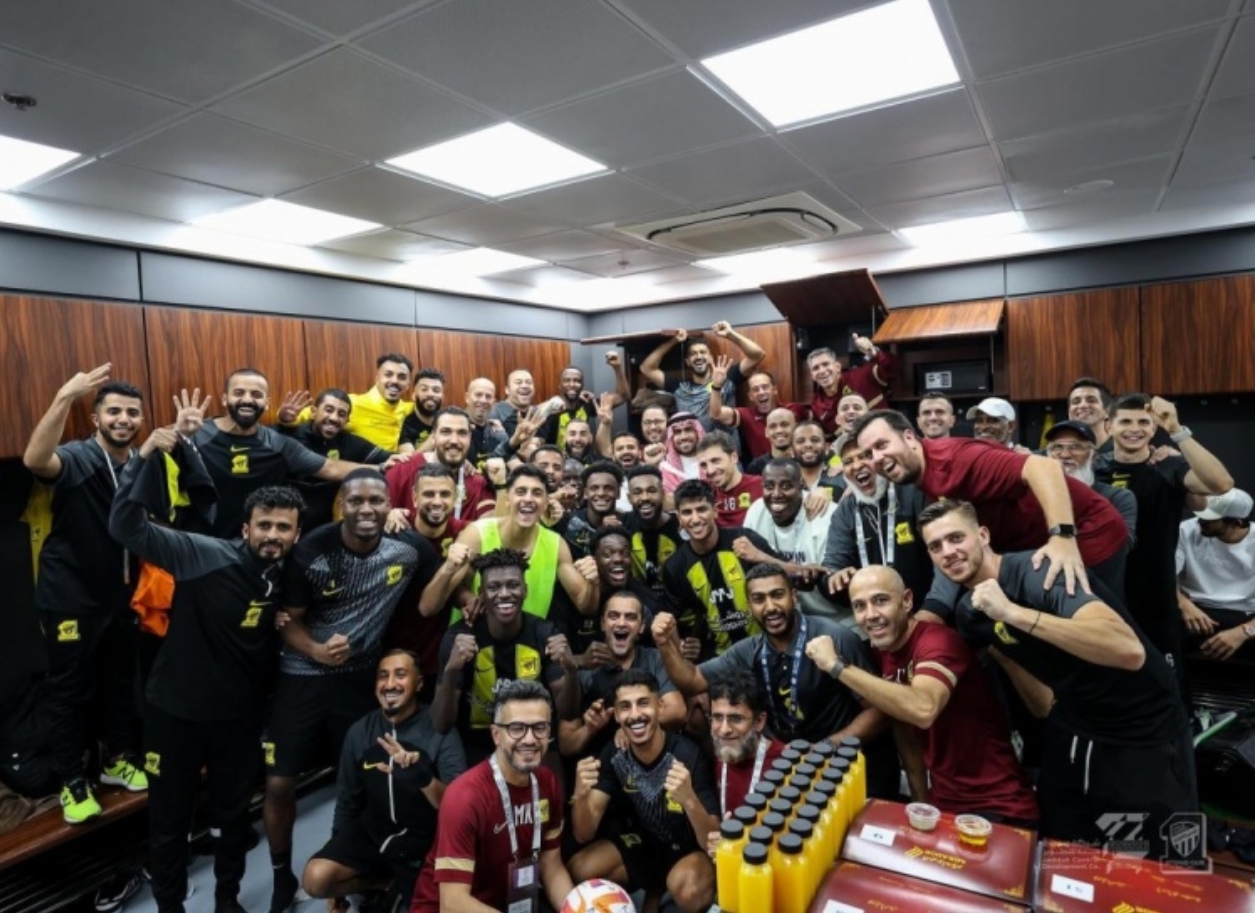 开云平台-皇马翻盘巴黎，本泽马点燃赛场