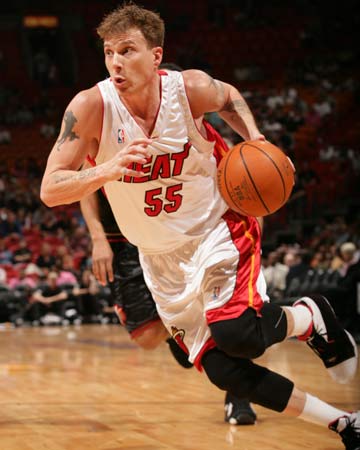 开云体育官方网站-包含威廉姆斯翻盘红牛二队，皮亚斯特里惊艳四座的词条