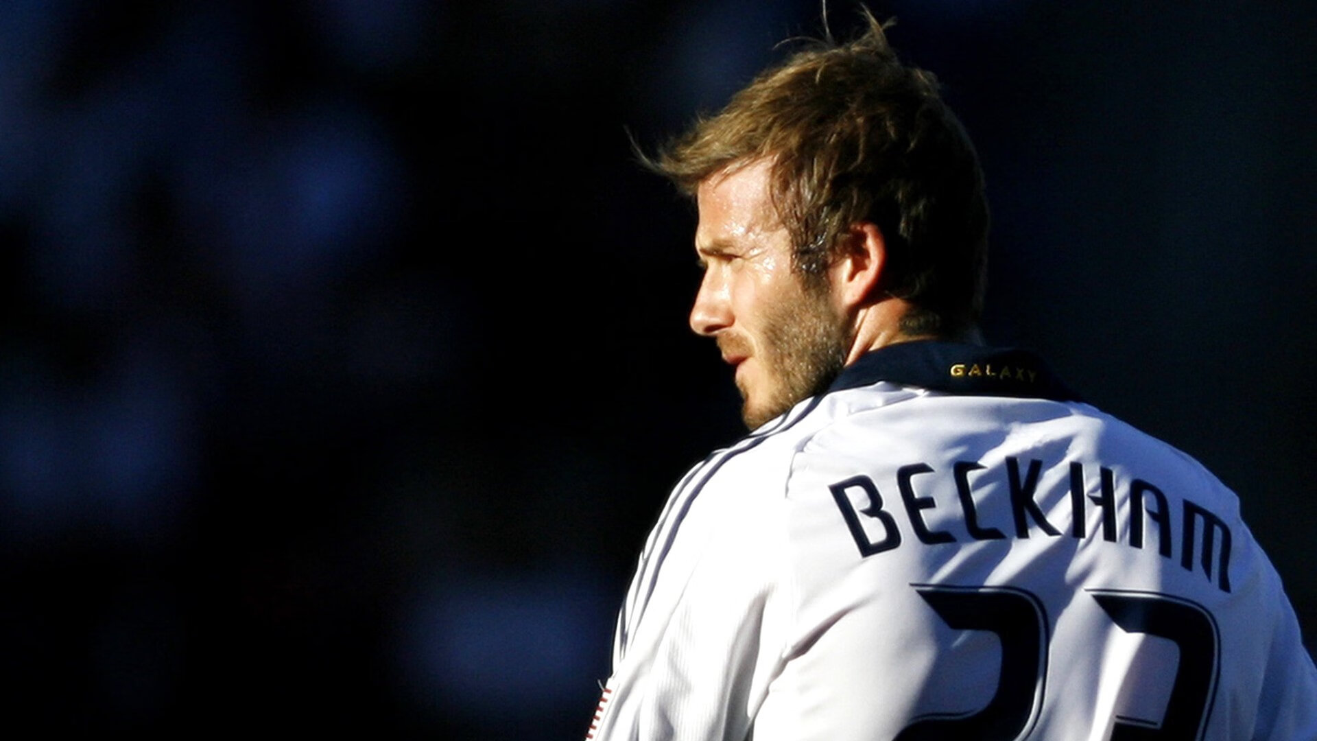 开云体育平台APP-天边红霞,足下传奇,当智利高原点燃C罗的最后一舞